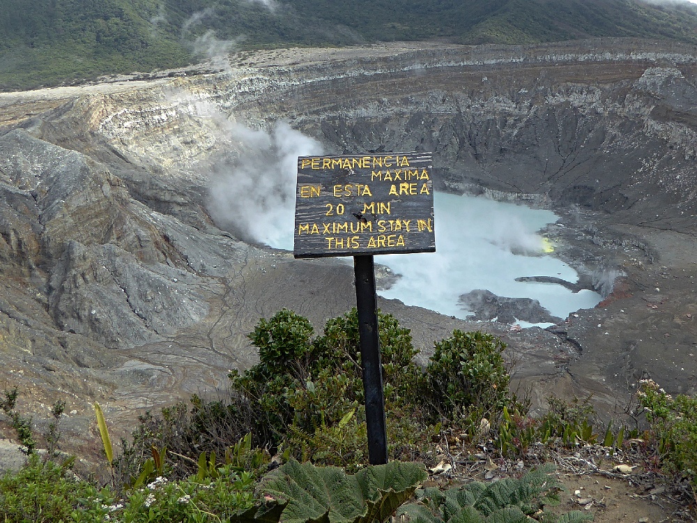 Poas volcano winds