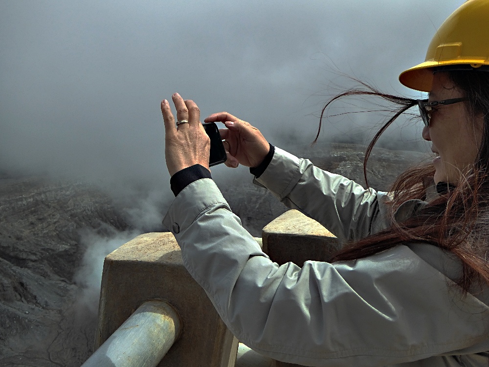 Poas volcano winds